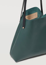 A cut view of the buttery soft Australian Made Bottle Nappa Bespoke Tote, highlighting the details of the full grain leather, handle and hardware from Charlie Middleton.